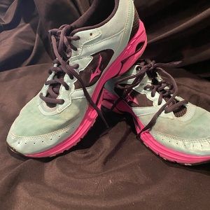 MIZUNO Women’s sneakers